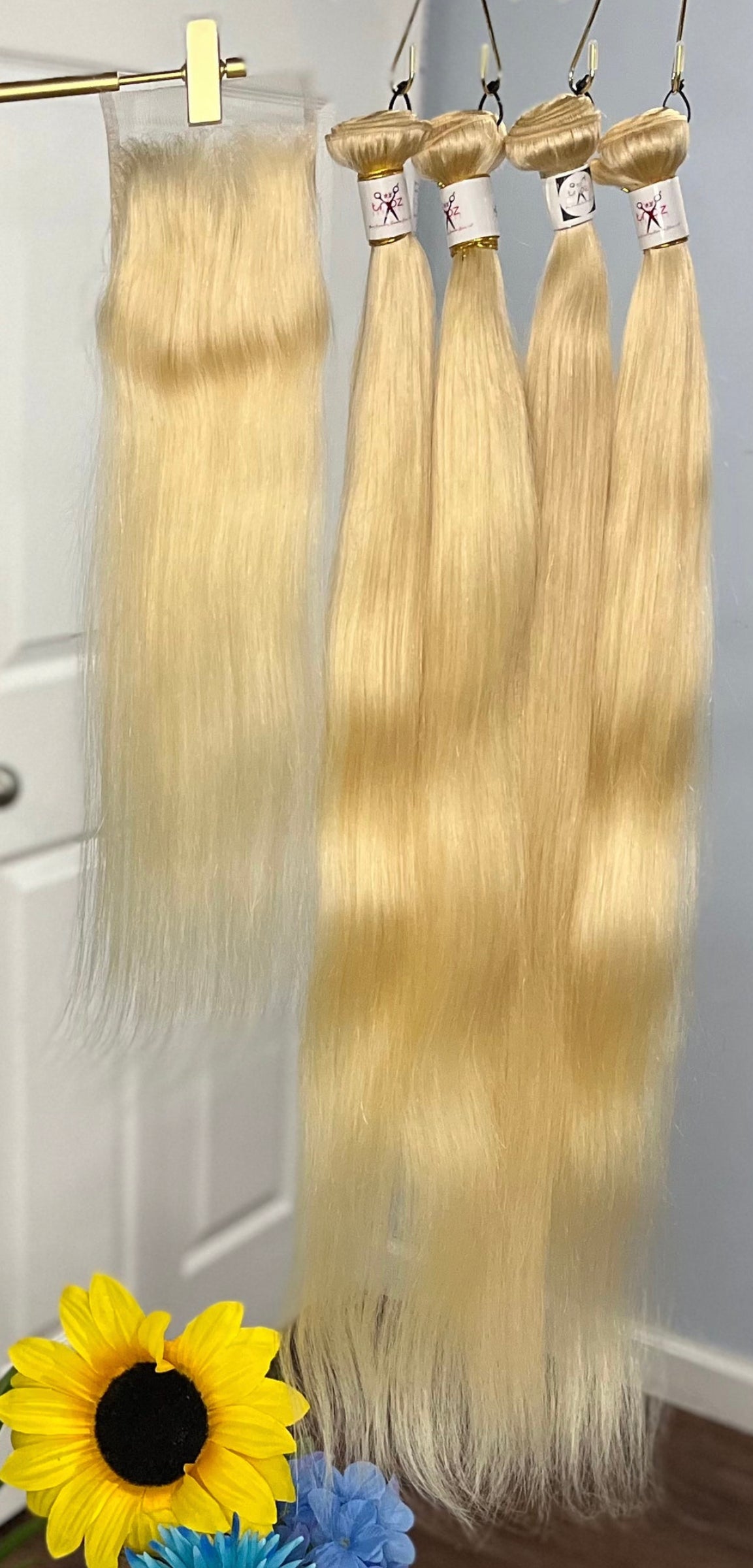 TOP VIRGIN. 613 Straight And Body Wave Bundles